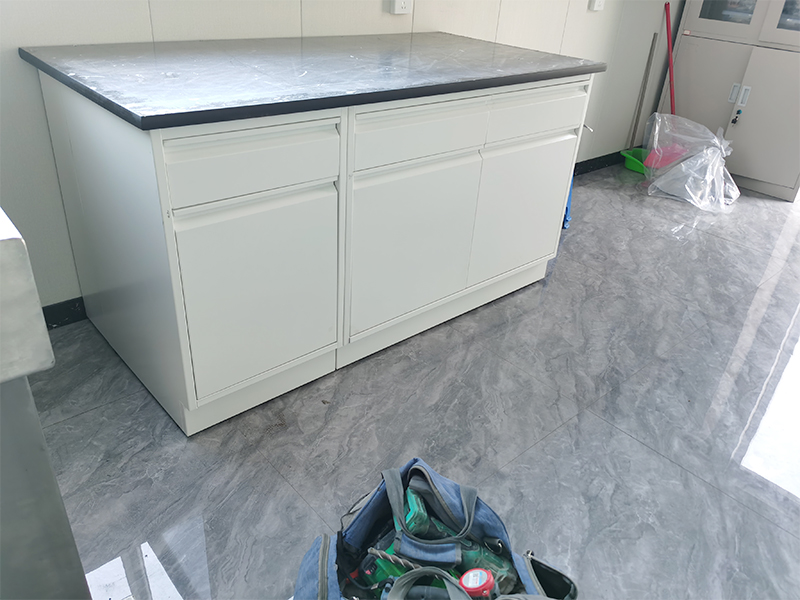 全钢实验台厂家